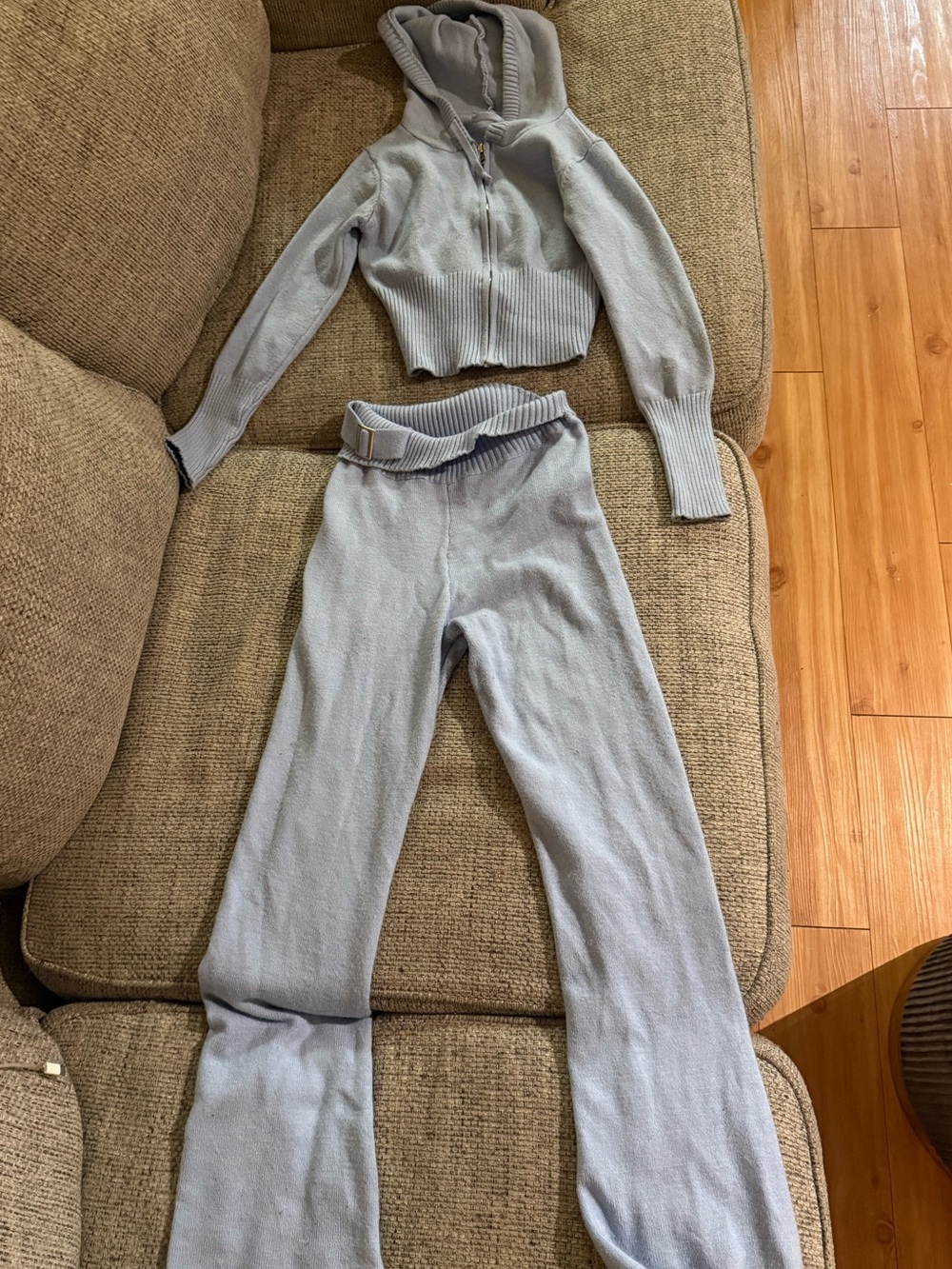 Cropped Knit Wide-Leg Pants in Light Gray